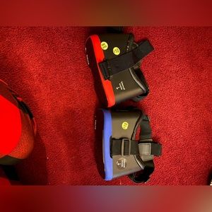 Virtual reality phone attachment